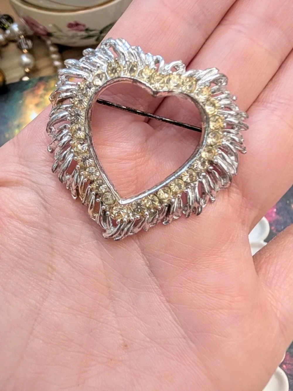 Vintage Heart Brooch with Rhinestones & Feathered Border
